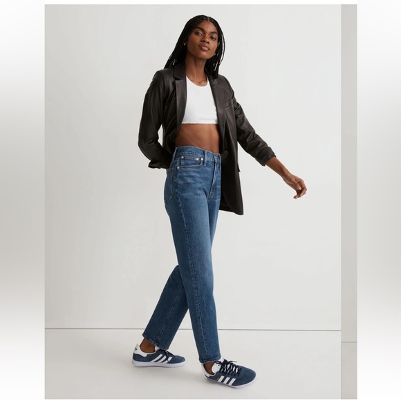Madewell Women's Perfect Vintage Straight Jean in Mayfield Wash - Picture 2 of 9